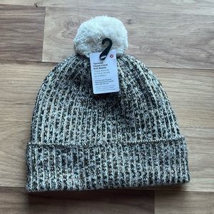 🆕 lululemon textured fleece-lined knit beanie